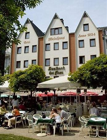 Hotel Kunibert Der Fiese Кёльн Экстерьер фото