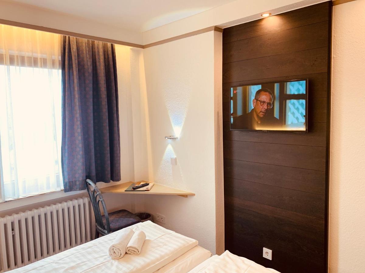Hotel Kunibert Der Fiese Кёльн Экстерьер фото