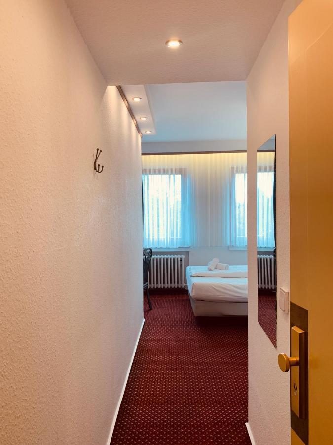 Hotel Kunibert Der Fiese Кёльн Экстерьер фото