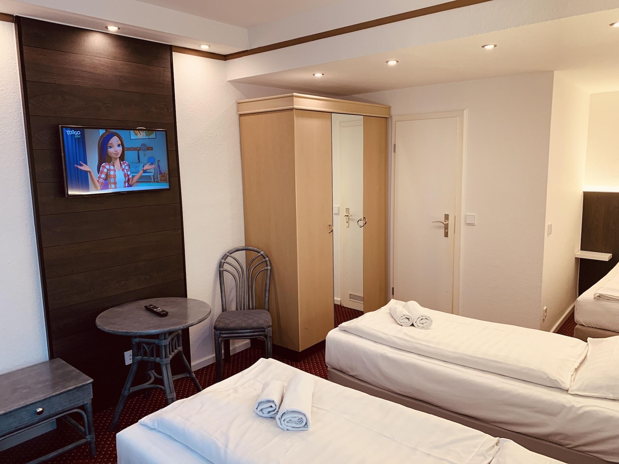 Hotel Kunibert Der Fiese Кёльн Экстерьер фото