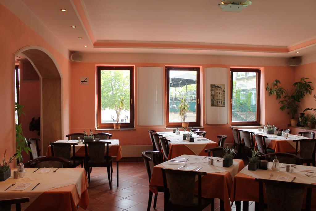 Hotel Kunibert Der Fiese Кёльн Экстерьер фото